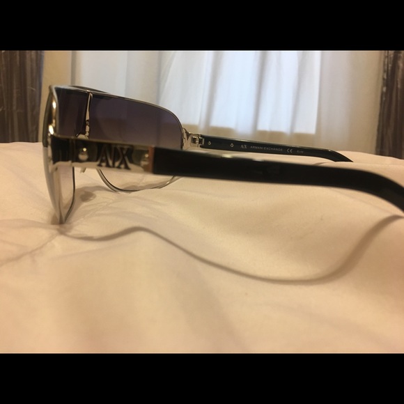 ARMANI EXCHANGE Sunglasses 🕶 - Picture 6 of 6